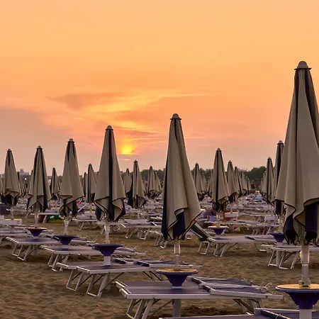 Discover The Heart Of Bibione-beahost 비비오네