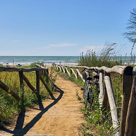 Discover The Heart Of Bibione-beahost Appartamento *
