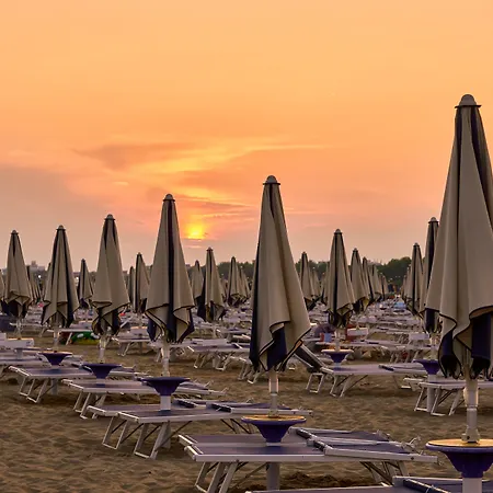 Discover The Heart Of Bibione-beahost *